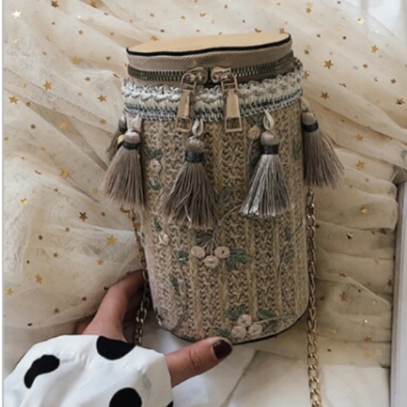 Fashion Double Metal Pattern Stitching Tassel Crossbody Bag